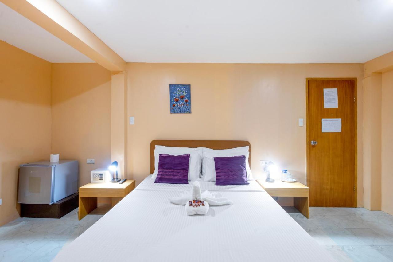 Balabag  White Shamrock Beach Hotel מראה חיצוני תמונה