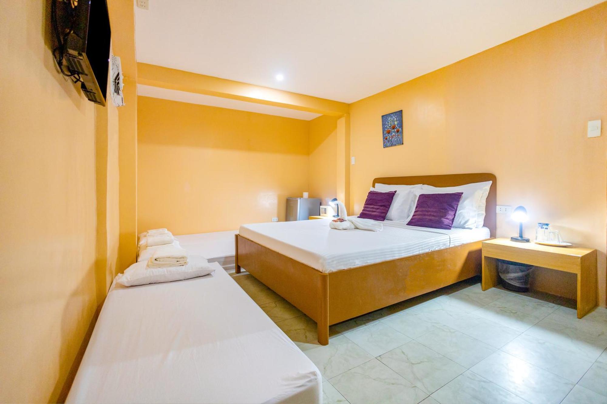 Balabag  White Shamrock Beach Hotel חדר תמונה
